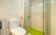 In-room Bathroom 6 Comfort and Elegant 2BR Apartment at The Mansion Kemayoran By Travelio