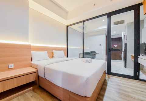 Bedroom Gorgeous and Tidy 1BR Apartment at The Smith Alam Sutera By Travelio