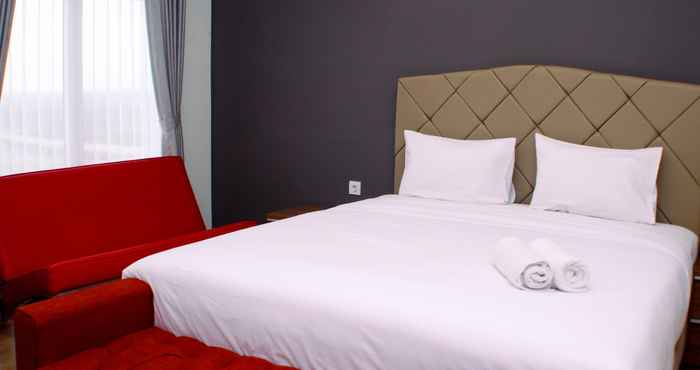 Bedroom Spacious Combine 1BR at Vasanta Innopark Apartment By Travelio