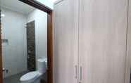 In-room Bathroom 7 Pulasari Homestay Sanur