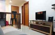 Sảnh chờ 3 Luxury and Tidy 2BR at Vida View Makassar Apartment By Travelio