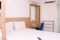 ห้องนอน Comfort and Tidy Studio at 33th Floor Bassura City Apartment By Travelio