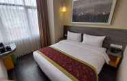 Kamar Tidur 2 Super 8 by Wyndham Solo