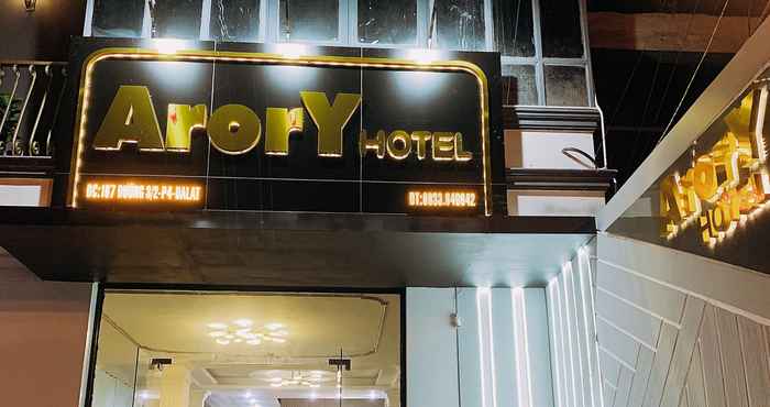 Bên ngoài Arory Hotel