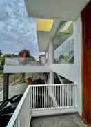 EXTERIOR_BUILDING Platinum Yellow Bandung Villa 24pax Private Pool