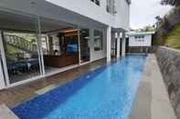 Kolam Renang Platinum Yellow Bandung Villa 24pax Private Pool