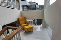 Lobi Platinum Yellow Bandung Villa 24pax Private Pool