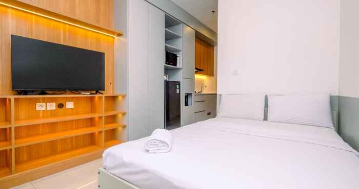 Kamar Tidur Simply Look Studio at The Newton 1 Ciputra World 2 Apartment By Travelio