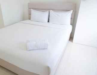 Kamar Tidur 2 Spacey and Best Choice 2BR Apartment at Puncak Bukit Golf Surabaya By Travelio