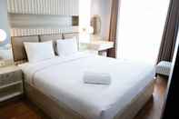 Bedroom Relax and Nice 1BR at Grand Sungkono Lagoon Apartment By Travelio