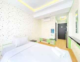 Kamar Tidur 2 Good and Modern Studio Apartment at Grand Asia Afrika By Travelio