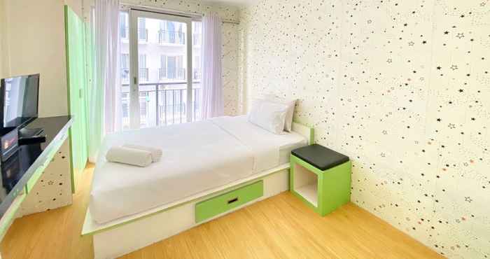 Lobi Good and Modern Studio Apartment at Grand Asia Afrika By Travelio