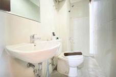 In-room Bathroom Cozy and Deluxe 2BR Apartment at Skyland City Jatinangor By Travelio