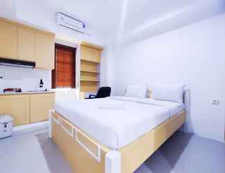 Kamar Tidur 2 Cozy and Nice Studio at 9th Floor Paltrow City Apartment By Travelio