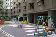 Phương tiện giải trí Relax and Best 1BR Apartment at Gateway Ahmad Yani Cicadas By Travelio