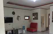 Lobby 6 Cemara Homestay Pengalengan