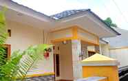 Exterior 2 Homestay Jogja Deresan By Simply Homy