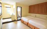 Kamar Tidur 4 Jakarta City Hotel