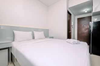 Bilik Tidur 4 Cozy and Simply Look Studio at Transpark Cibubur Apartment By Travelio