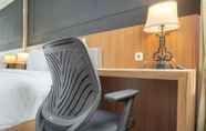 Bilik Tidur 2 Minimalist and Comfort Stay Studio at Signature Park Grande Apartment By Travelio