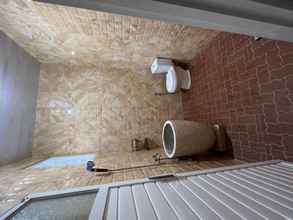 Toilet Kamar 4 Villa Hartini 2