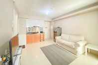 Ruang untuk Umum Nice and Comfortable 2BR Apartment at Bassura City By Travelio