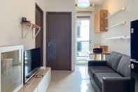 Common Space Minimalist and Warm 2BR at Northland Ancol Apartment By Travelio