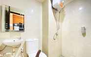 Toilet Kamar 4 Cozy and Simply Studio at Grand Asia Afrika Apartment By Travelio