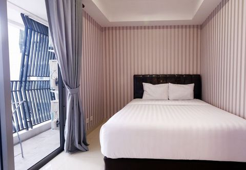 Bedroom Good 2BR Apartment The Mansion Kemayoran Tower Emerald By Travelio