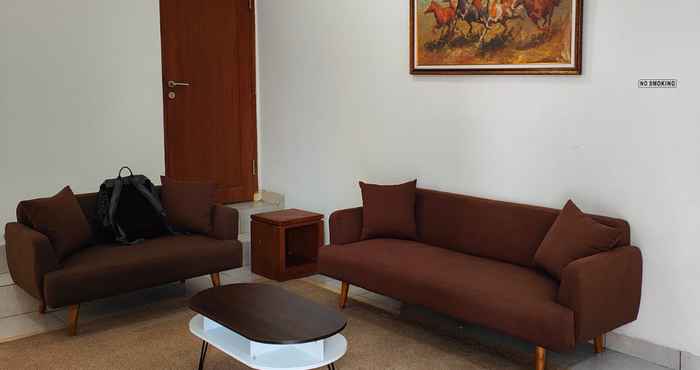 Common Space Adiputra Guesthouse 2