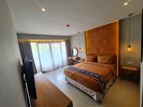 Phòng ngủ 4 PARLEZO By Kagum Hotels