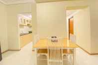 Ruang untuk Umum Homey and Nice 2BR at Grand Palace Kemayoran Apartment By Travelio