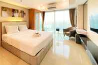 Kamar Tidur Best Location Studio Apartment at Tamansari La Grande By Travelio