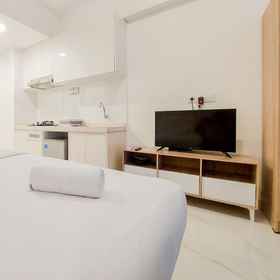 Bedroom 1 Sky House BSD 아파트 By Travelio의 편안하고 훌륭한 스튜디오, 더 브리즈 BSD 시티 호텔