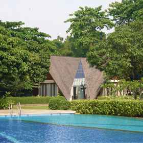 Swimming Pool 1 Jakarta Escape City Park by Rumah Perubahan, Komplek Jatimelati Bulog 3 Hotels
