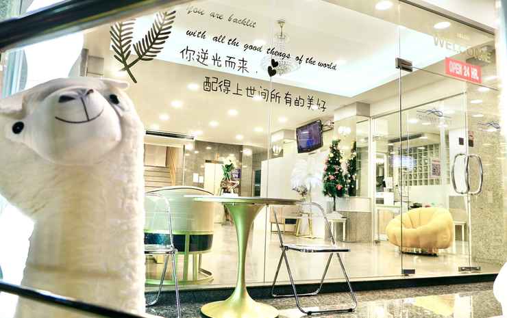 ABCYQ Hotel
