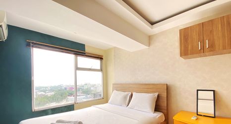 寝室 2 Spacious and Unique 1BR Apartment at Jarrdin Cihampelas By Travelio