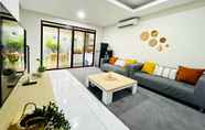 Lobby 3 Larisa Homestay Syariah