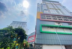 ภายนอกอาคาร 5 Modern Design and Cozy Studio Apartment at Bassura City By Travelio