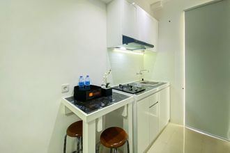 พื้นที่สาธารณะ 4 Modern Design and Cozy Studio Apartment at Bassura City By Travelio