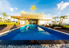 Swimming Pool 7 Diamond Hotel Van Don