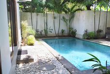 Swimming Pool Villa Bristol