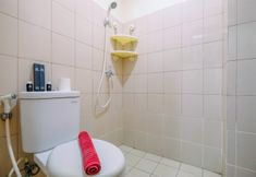 Phòng tắm bên trong 3 Homey and Cozy Living Studio Room Apartment at Tifolia By Travelio