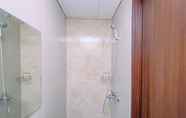 In-room Bathroom 3 Good Deal Studio at Transpark Cibubur Apartment By Travelio