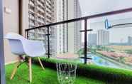 Common Space 4 Comfort Design Studio Full Furnished at Sky House BSD Apartment By Travelio