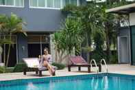 Swimming Pool The Park 304 Executive Serviced Apartment