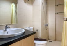 In-room Bathroom 5 Nice and Comfort 2BR Apartment at 9th Floor Saveria BSD City By Travelio