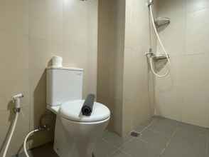 In-room Bathroom 4 Fancy Studio at Gateway Park LRT City Bekasi Apartment By Travelio