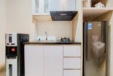 Ruang Umum Cozy Living Studio Apartment at Transpark Bintaro By Travelio