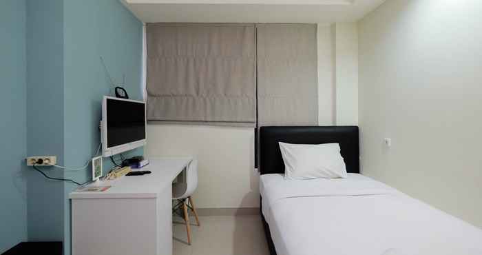 Kamar Tidur Combined 3BR without Living Room at Evenciio Margonda Apartment By Travelio